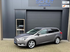 Ford Focus Wagon - 125pk Titanium Edition CLIMA | STOELVERWARMING | TREKHAAK | CRUISE CONTROL | PARKASSIST |