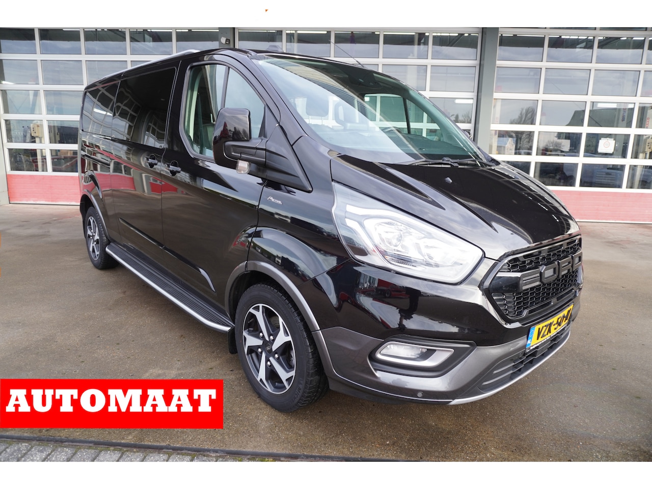 Ford Transit Custom - 320L 2.0 TDCI 170PK L2H1 Limited Active Uitvoering Automaat nr. V144 | Airco | Cruise | Na - AutoWereld.nl