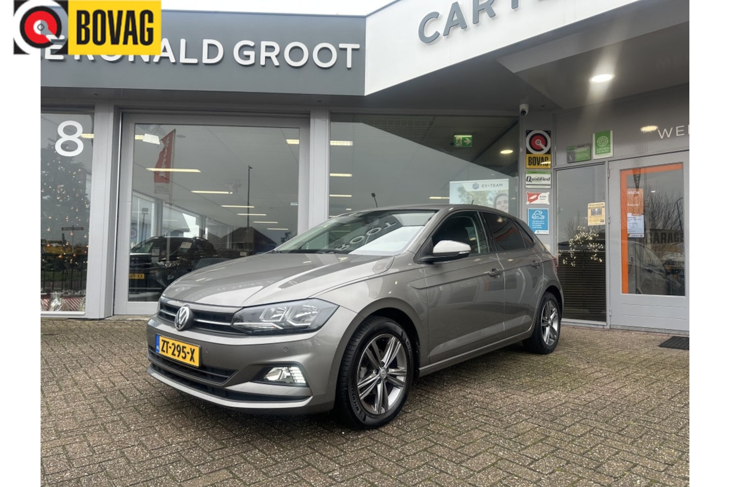 Volkswagen Polo - 1.0 MPI Comfortline | Carplay | Airco | Trekhaak | Cruise - AutoWereld.nl