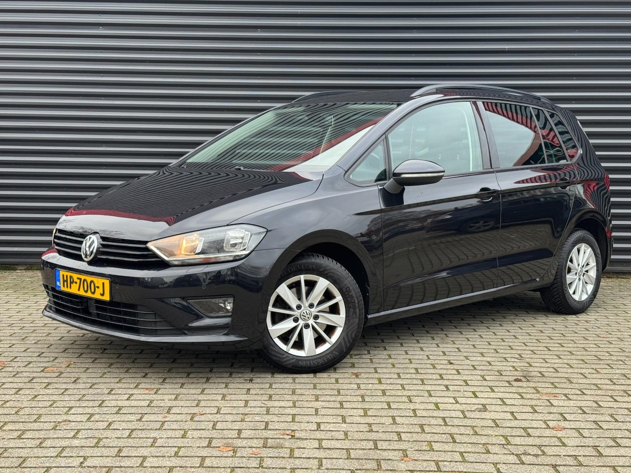 Volkswagen Golf Sportsvan - 1.4 TSI Highline | Automaat | Navigatie | Airco | Cruise | 15'' LM Velgen | Nieuwe Motor - AutoWereld.nl