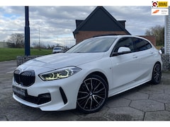 BMW 1-serie - 118i High Executive M-sport/ Pano/ H&K/ VC/ Shadow/ Privacy