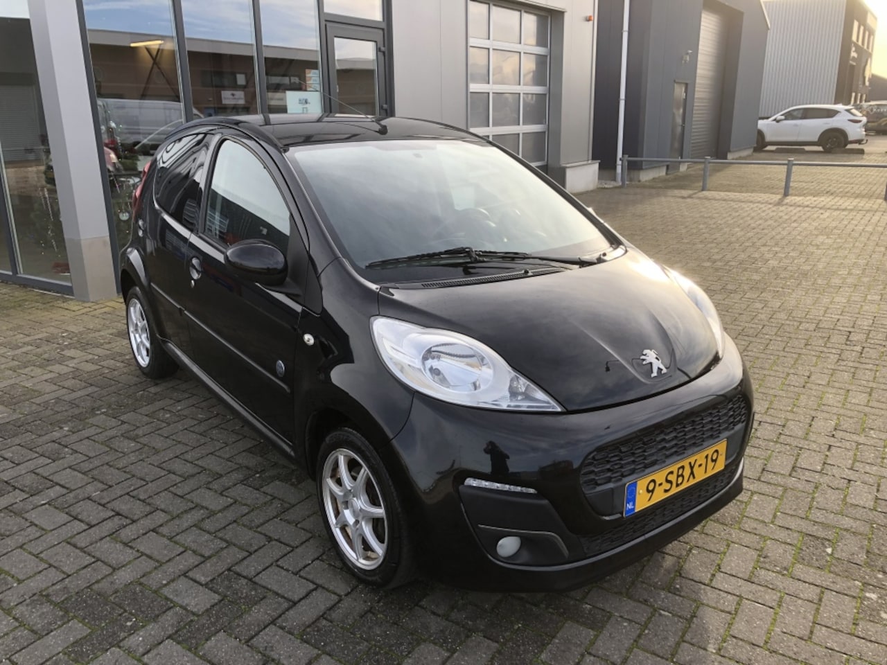 Peugeot 107 - 1.0 Envy 1.0 Envy - AutoWereld.nl