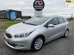 Kia Cee'd Sportswagon - 2013 * 1.6 GDI Business Pack * 1 CILINDER DEFECT