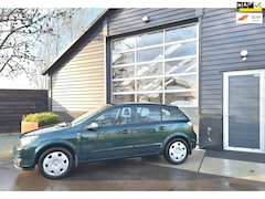 Opel Astra - 1.4 Enjoy Trekhaak, Navigatie, Airco. APK 24-04-2026 Huren duurder
