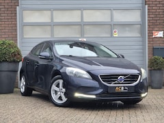 Volvo V40 - 2.0 T2 Summum-Leder-Trekhaak Trekhaak, Stof-Leder bekleding