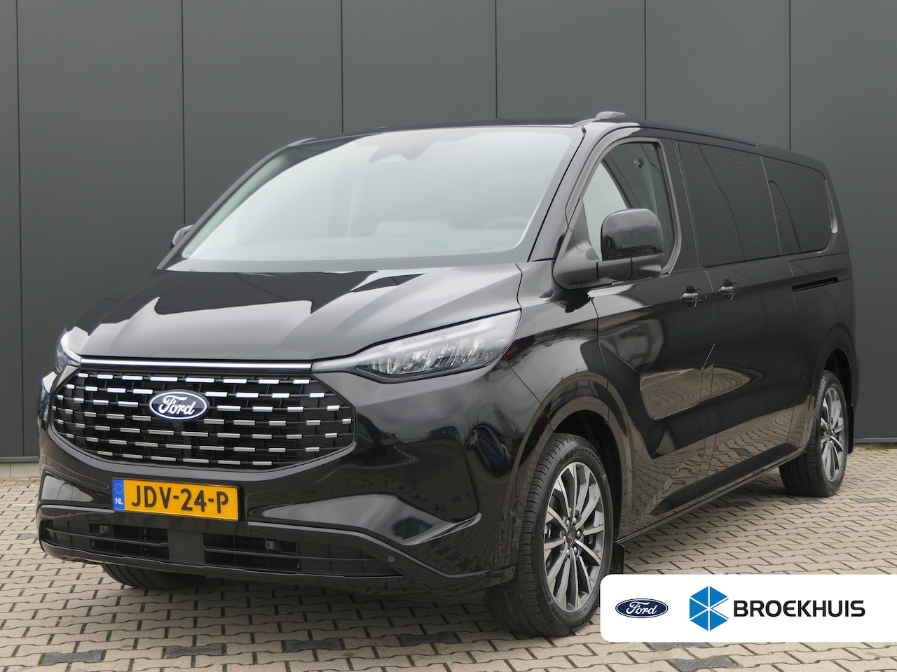 Ford Transit Custom Tourneo - 340 2.5 PHEV L2H1 Titanium X | 8 Persoons | B&O | 360 Camera | Leder | Adaptive Cruise | B - AutoWereld.nl
