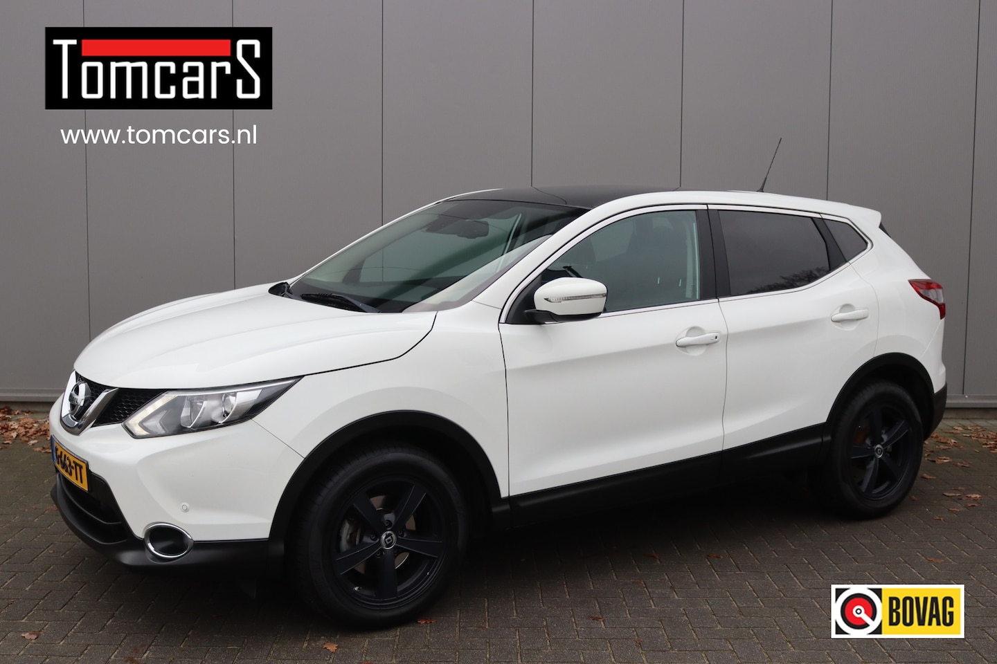 Nissan Qashqai - 1.2DIG-T 116PK Connect EditionTrekhaak/Camera/Panoramadak/Parkeerhulp - AutoWereld.nl