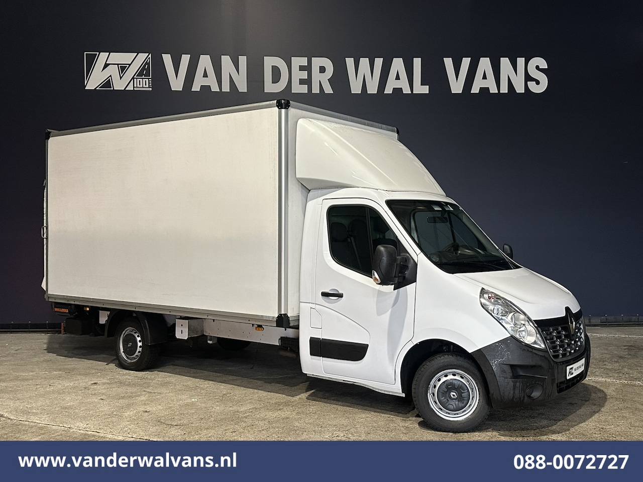 Renault Master - 2.3 dCi 131pk Bakwagen Laadklep Euro6 Airco | 935kg laadvermogen Bijrijdersbank - AutoWereld.nl