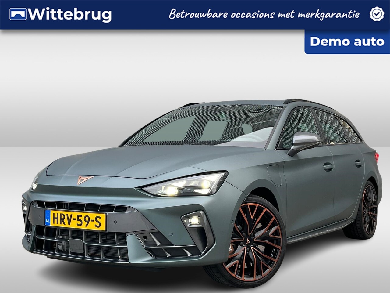 CUPRA Leon Sportstourer - 1.5 TSI e-Hybrid VZ Extreme / Panoramadak / Sennheiser / Navigatiesysteem / App connect / - AutoWereld.nl