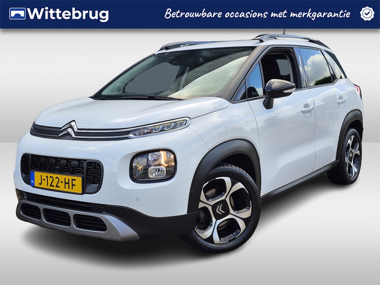 Citroën C3 Aircross - 1.2 PureTech S&S Shine 110 PK | Navigatie | Keyless Entry | Camera | HiFi Focal | Draadloz - AutoWereld.nl