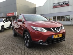 Nissan Qashqai - 1.2 DIG-T Connect+Design Pack