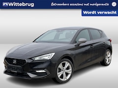 SEAT Leon - 1.4 TSI 204pk DSG eHybrid PHEV FR Business Intense / Panorama dak / 17'' LMV / Led matrix