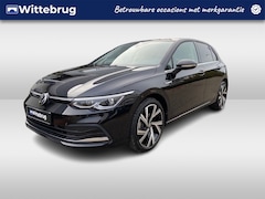 Volkswagen Golf - 1.5 eTSI Style / App-Connect / Stoelverwarming / Digital Cockpit / Achteruitrijcamera