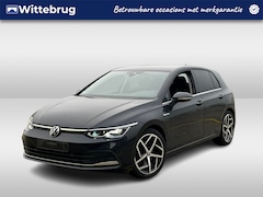 Volkswagen Golf - 1.5 eTSI 150pk Style DSG Automaat / Navigatie PRO / LM 18 inch / Park Assist / Camera / Ke