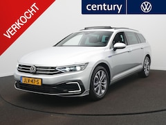 Volkswagen Passat Variant - 1.4 TSI PHEV GTE Business Panoramadak / Trekhaak / Virtual