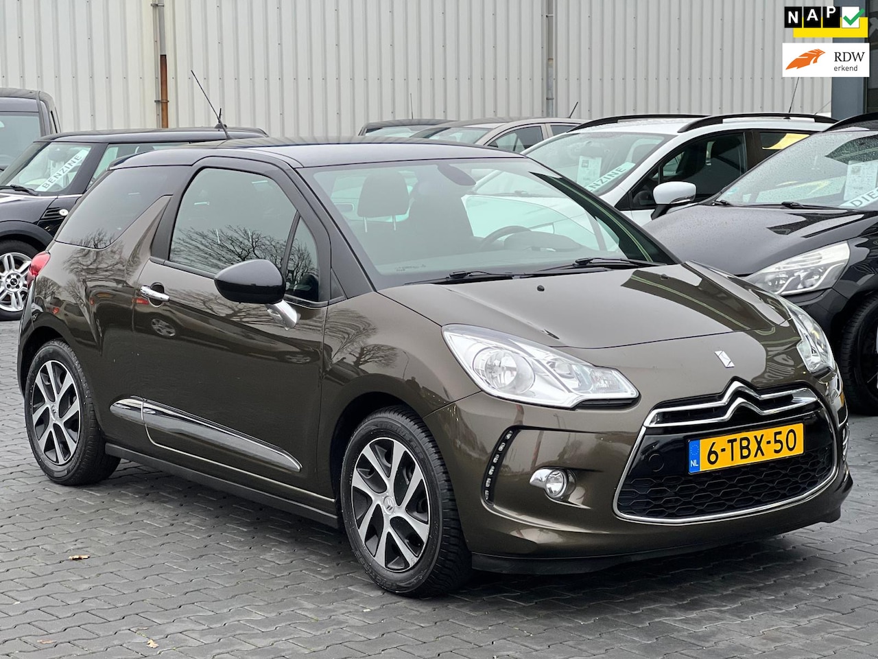 Citroën DS3 - 1.2 VTi SO CHIC + NW-D-RIEM + GROTE-BEURT - AutoWereld.nl