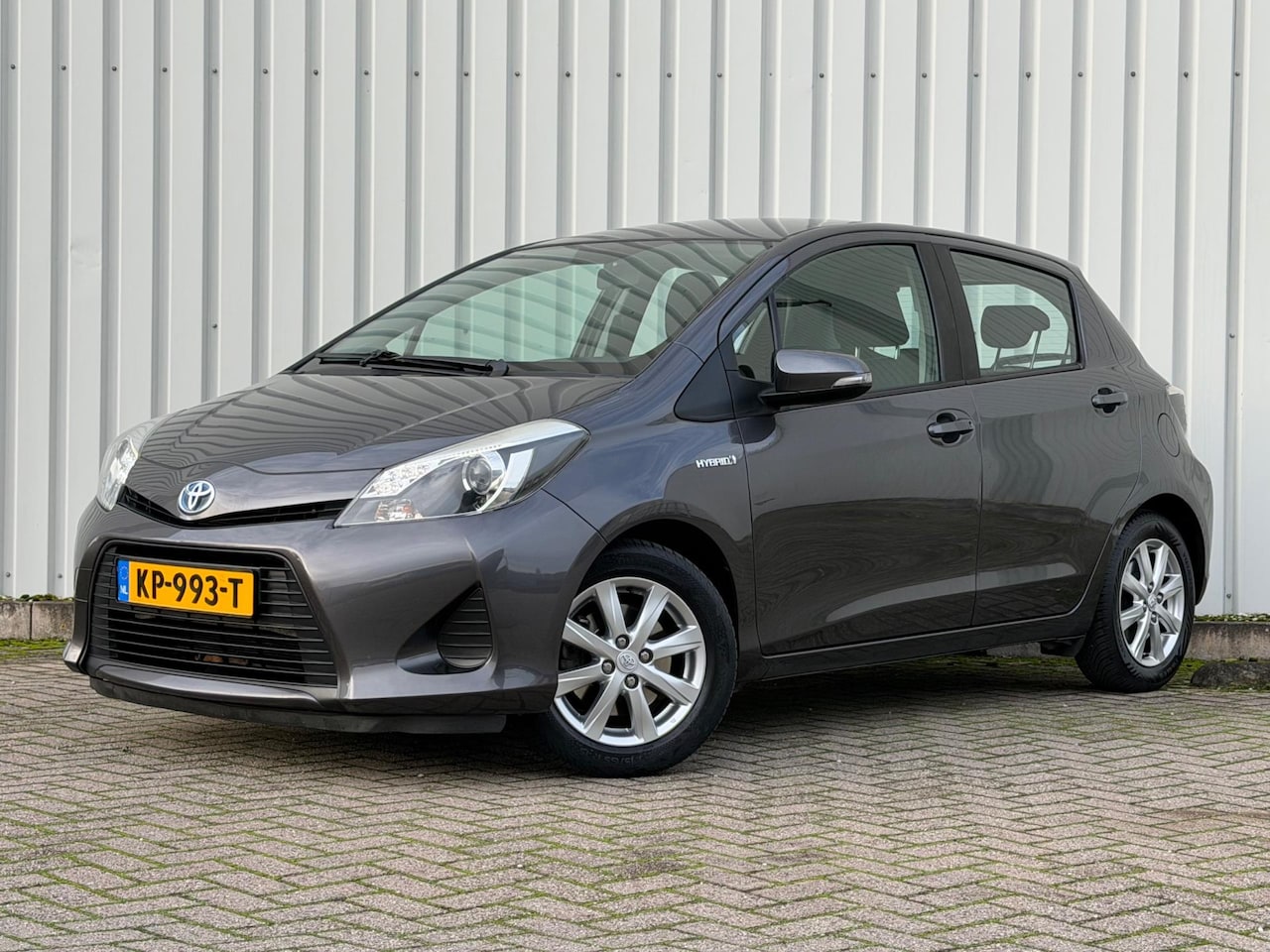 Toyota Yaris - 1.5 Full Hybrid Aspiration|Navi|Camera|Airco - AutoWereld.nl