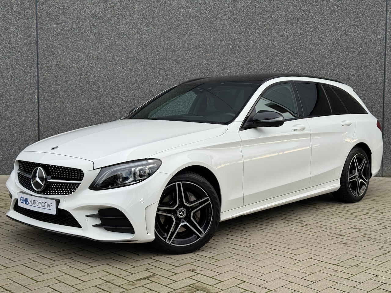 Mercedes-Benz C-klasse - C200 AMG Night edition| Panoramadak | Dodehoekassistent | Rijstrookassistent | Sfeerverlic - AutoWereld.nl