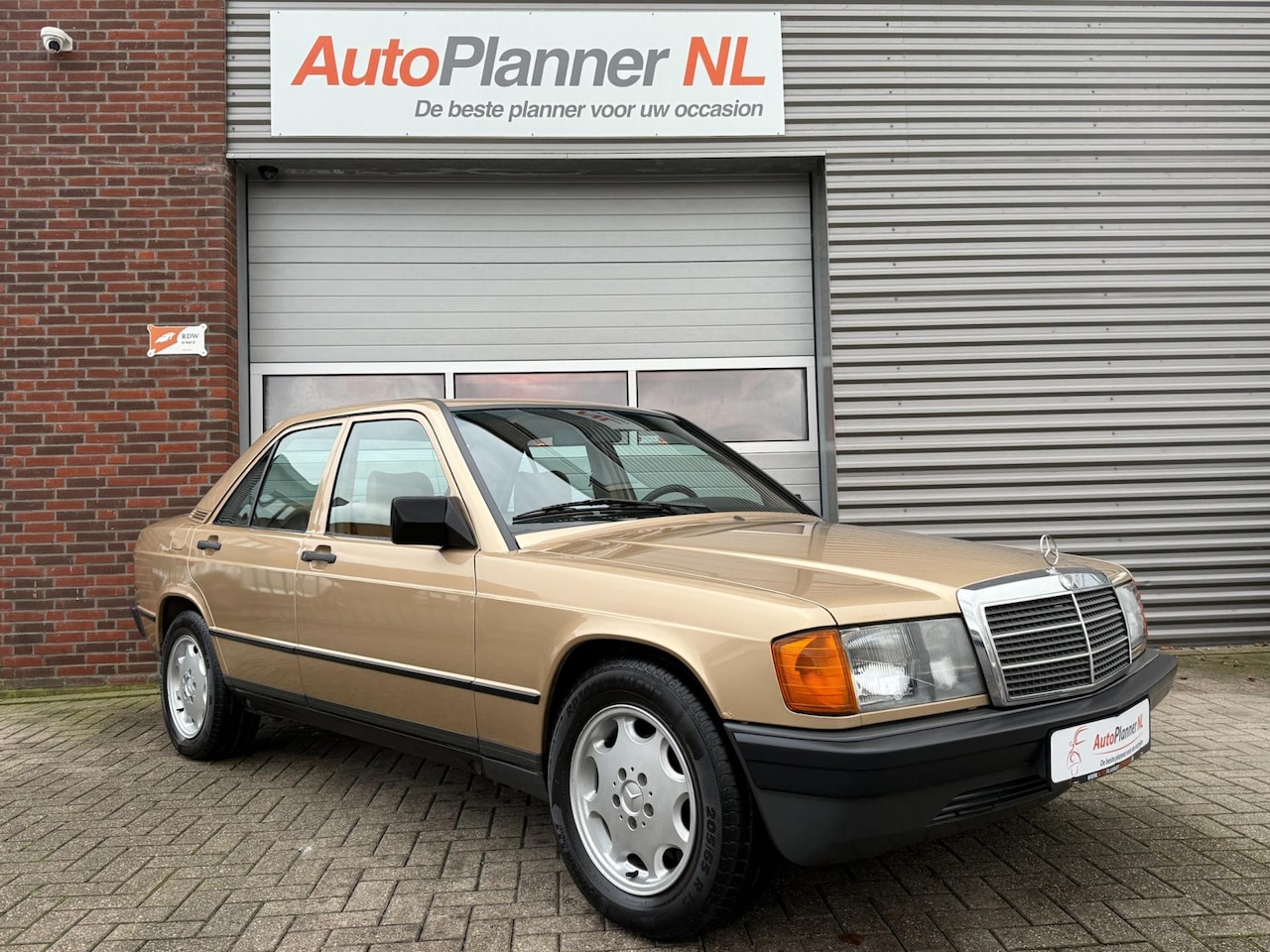 Mercedes-Benz 190-serie - 2.0 D! Belastingvrij! Nieuwe APK! - AutoWereld.nl