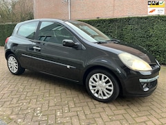 Renault Clio - 1.4-16V Dynamique Luxe