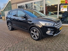 Ford Kuga - 1.5 EcoBoost Vignale zeer luxe uitvoering