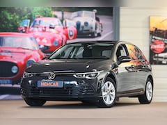 Volkswagen Golf - 1.0 TSI Life Business