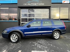Volvo V70 - 2.4 T AWD Ocean Race Automaat leder navi trekhaak nette auto