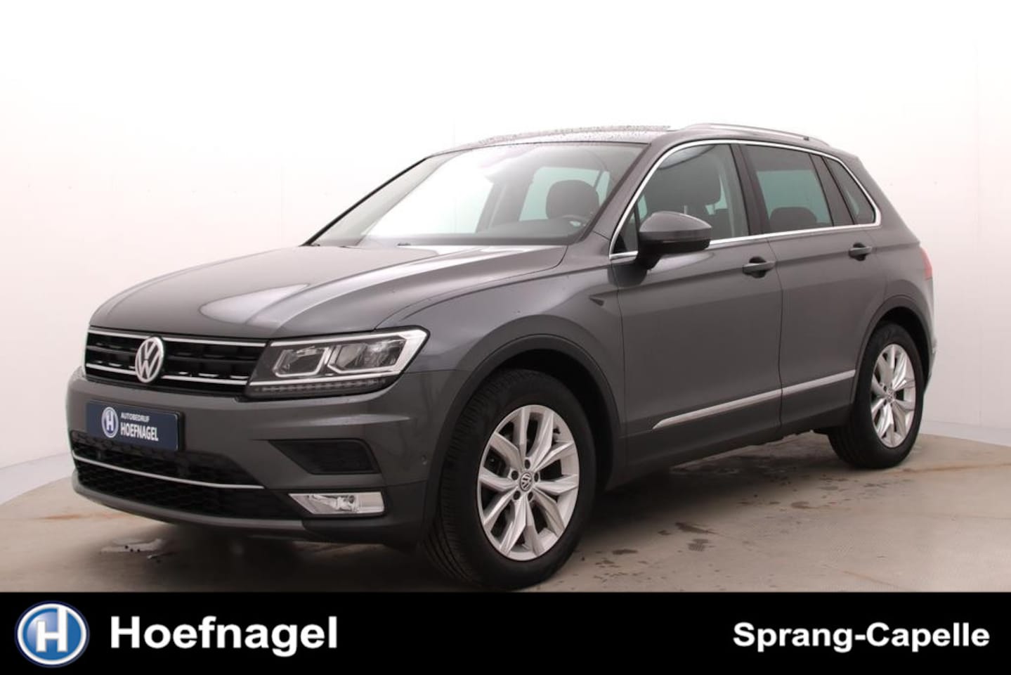 Volkswagen Tiguan - 1.4 TSI ACT Highline | Trekhaak | Adaptive Cruise | Camera | Stoelverw. | CarPlay | Digita - AutoWereld.nl