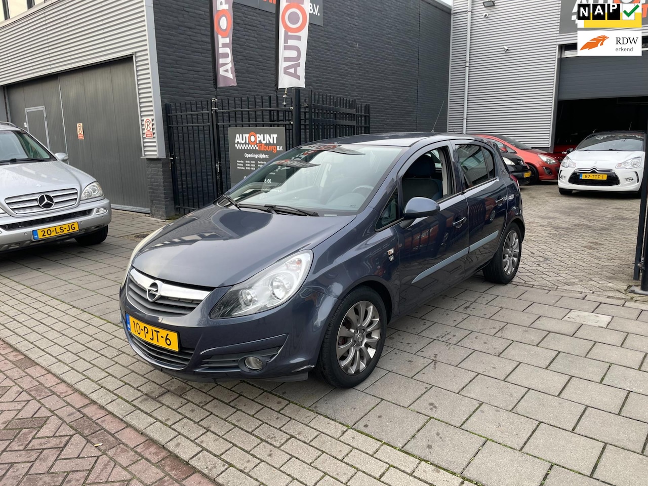 Opel Corsa - 1.4-16V '111' Edition 1e Eigenaar! Trekhaak Airco NAP APK - AutoWereld.nl