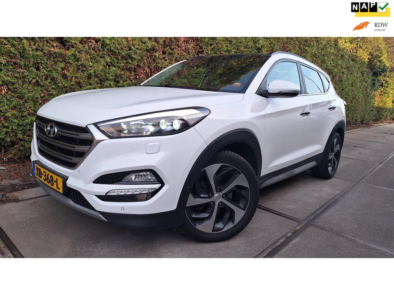 Hyundai Tucson - 1.7 CRDi HP Premium 1.7 CRDi HP Premium (versnellingbak niet goed!!!) - AutoWereld.nl
