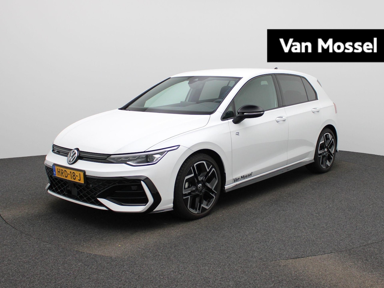 Volkswagen Golf - 1.5 eTSI R-Line Edition | 130 PK | Automaat | Navigatie | Draadloze Apple Carplay | Adapti - AutoWereld.nl