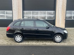 Skoda Fabia Combi - 1.2-12V Classic APK AIRCO