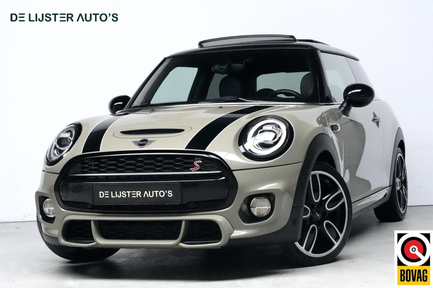 MINI Cooper S - Mini 2.0 John Cooper Works Automaat 192 PK | Pano-dak | CarPlay | Stoelverwarming | Camera - AutoWereld.nl