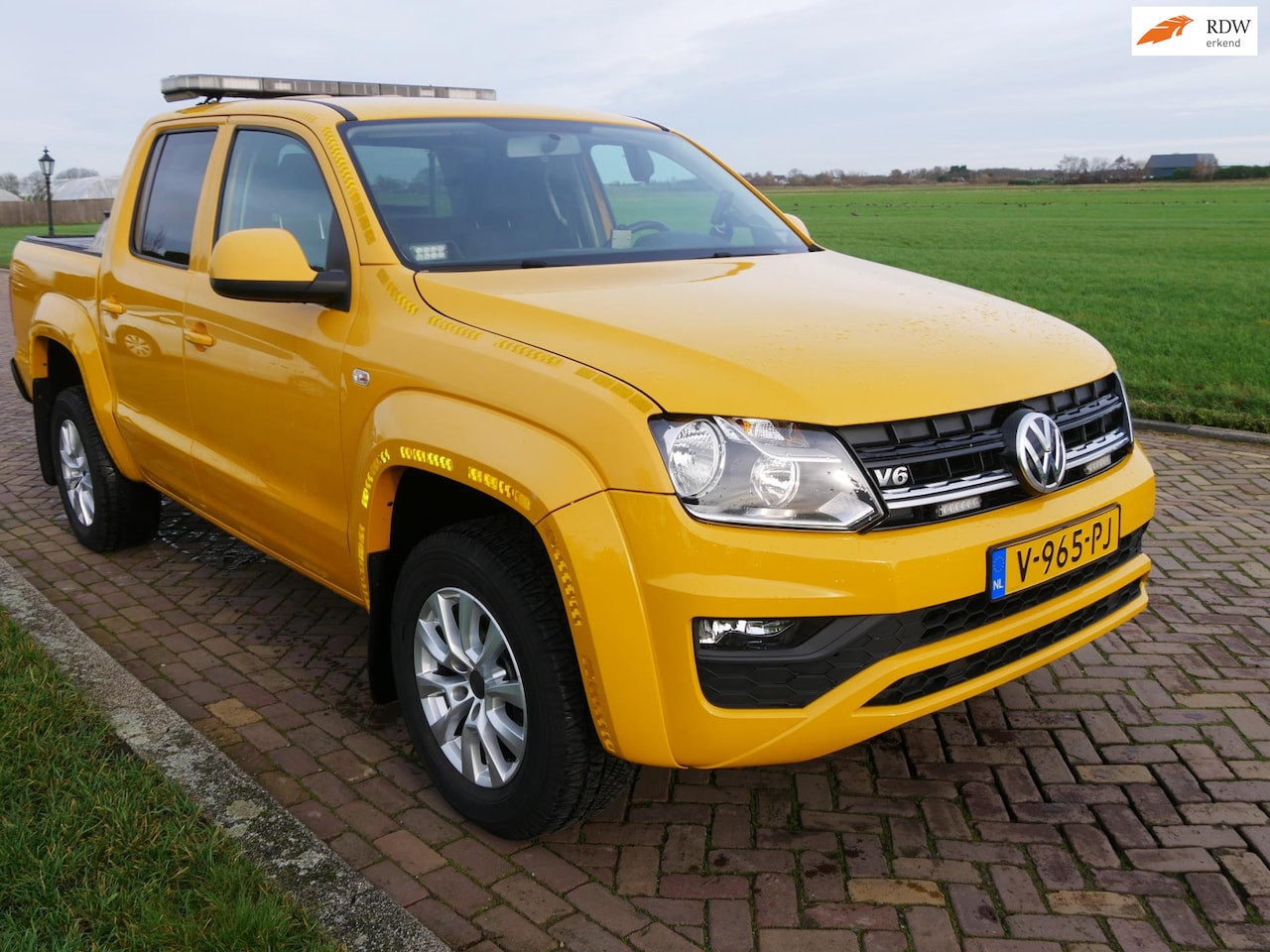 Volkswagen Amarok - 3.0 TDI DSG 4Motion Plus Cab Comfortline AC NAVI ** 12999 EX BTW ** - AutoWereld.nl