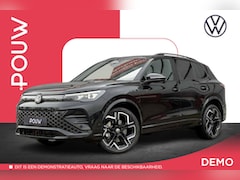 Volkswagen Tiguan - 1.5 eHybrid 204pk DSG R-Line Edition | Panoramadak | Trekhaak | Massagestoelen
