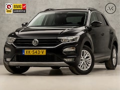 Volkswagen T-Roc - 1.5 TSI Sport 150Pk Automaat (APPLE CARPLAY, GROOT NAVI, CLIMATE, GETINT GLAS, SPORTSTOELE