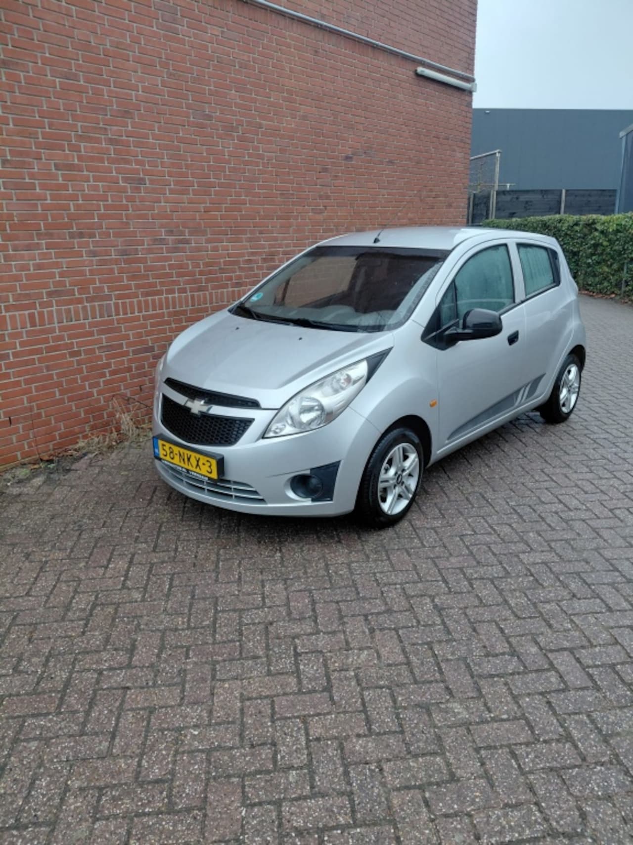 Chevrolet Spark - 1.0 16V LS 1.0 16V LS - AutoWereld.nl
