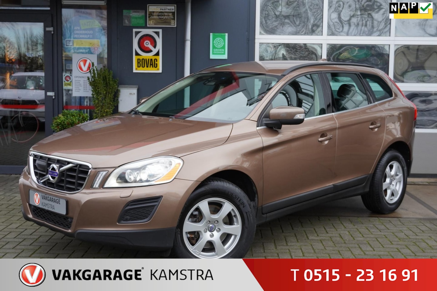 Volvo XC60 - 2.0T 203PK Momentum NAP Clima/Cruise/Stoelverw. - AutoWereld.nl