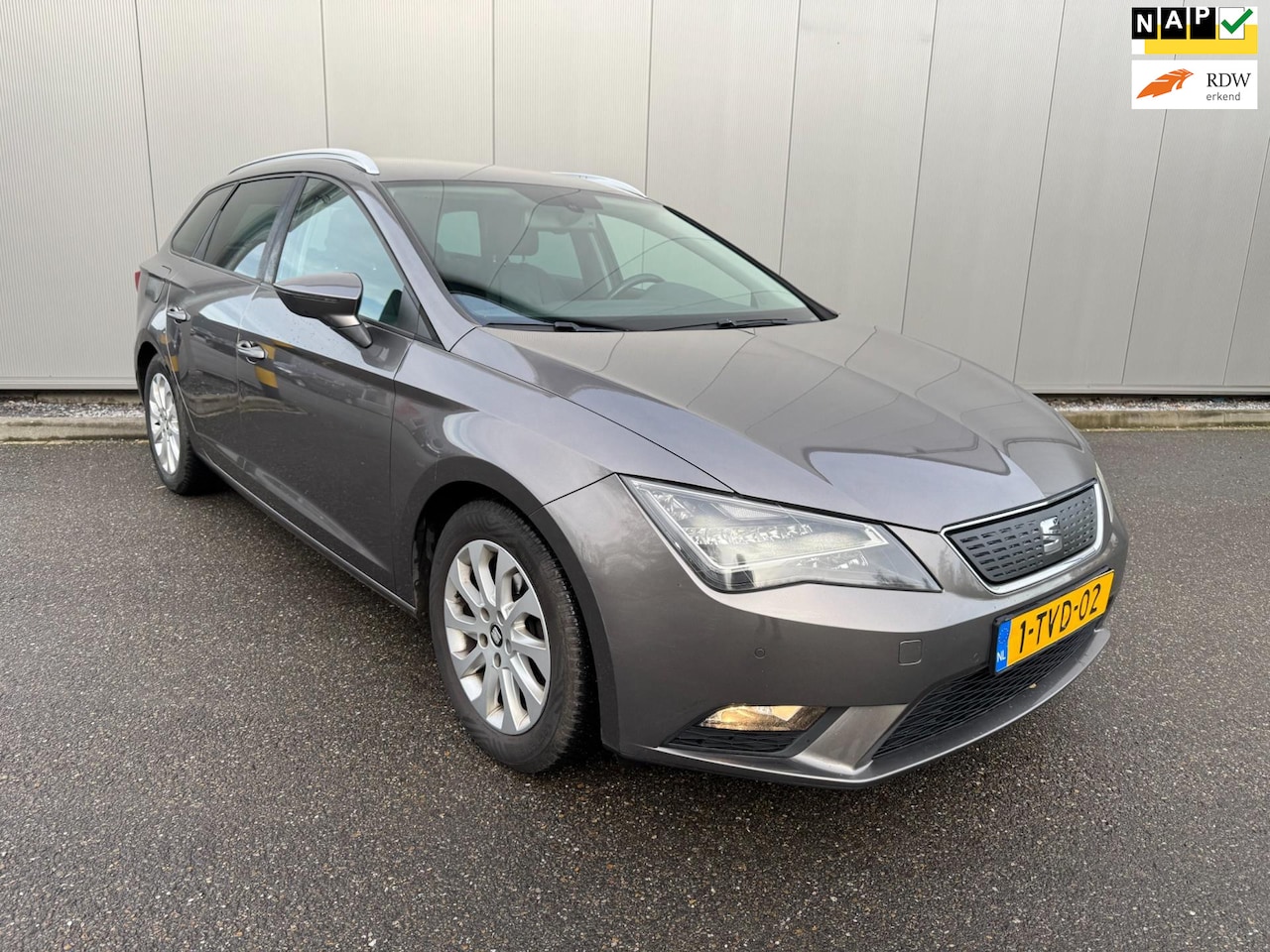 SEAT Leon ST - 1.6 TDI Style Business Ecomotive LEDER LED NAVI CLIMA - AutoWereld.nl