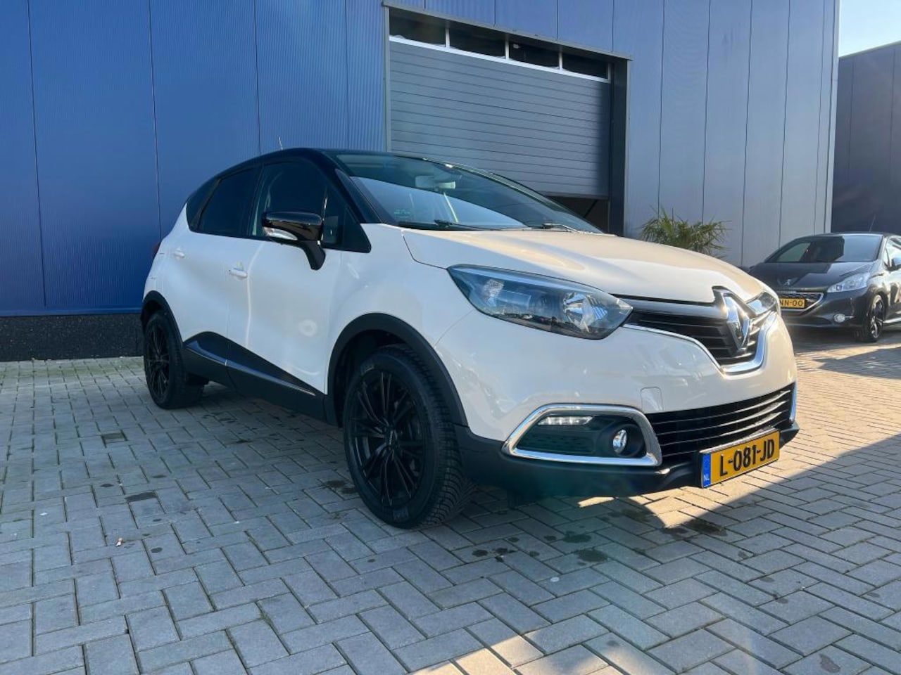 Renault Captur - 0.9 TCe Dynamique / CRUISE CONTROL / NAVIGATIE / START STOP / CLIMATE CONTROL / TREKHAAK - AutoWereld.nl
