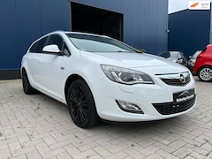 Opel Astra Sports Tourer - 1.4 Turbo Cosmo / CRUISE CONTROL / PDC / CLIMATE CONTROL / LEDER / STOELVERWARMING
