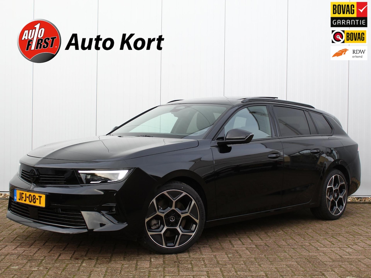 Opel Astra Sports Tourer - 1.6 Turbo Plug In Hybrid Ultimate | Schuif-/kanteldak | Camera | Stoel-/stuurverwarming - AutoWereld.nl