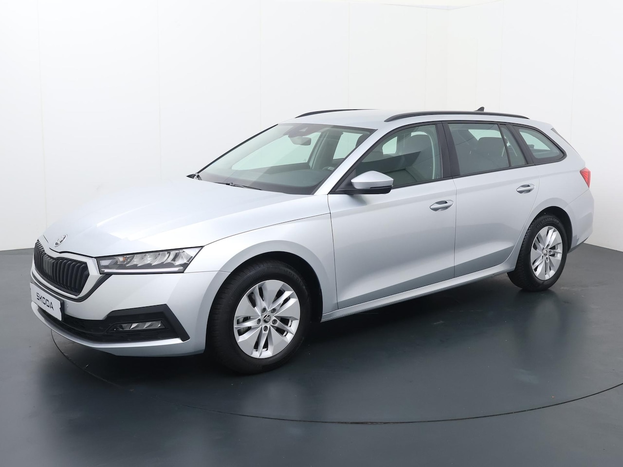 Skoda Octavia Combi - 1.5 e-TSI Business Edition | 150 PK | Automaat | Trekhaak wegklapbaar | Elek. achterklep | - AutoWereld.nl