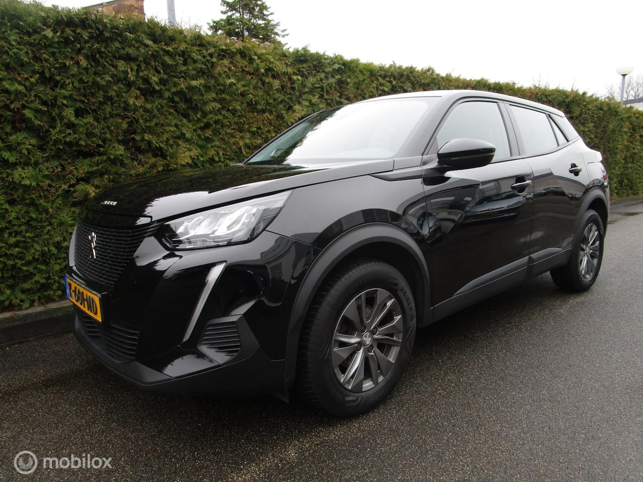 Peugeot 2008 - 1.2 130 PK Allure - Navigatie - Trekhaak - AutoWereld.nl