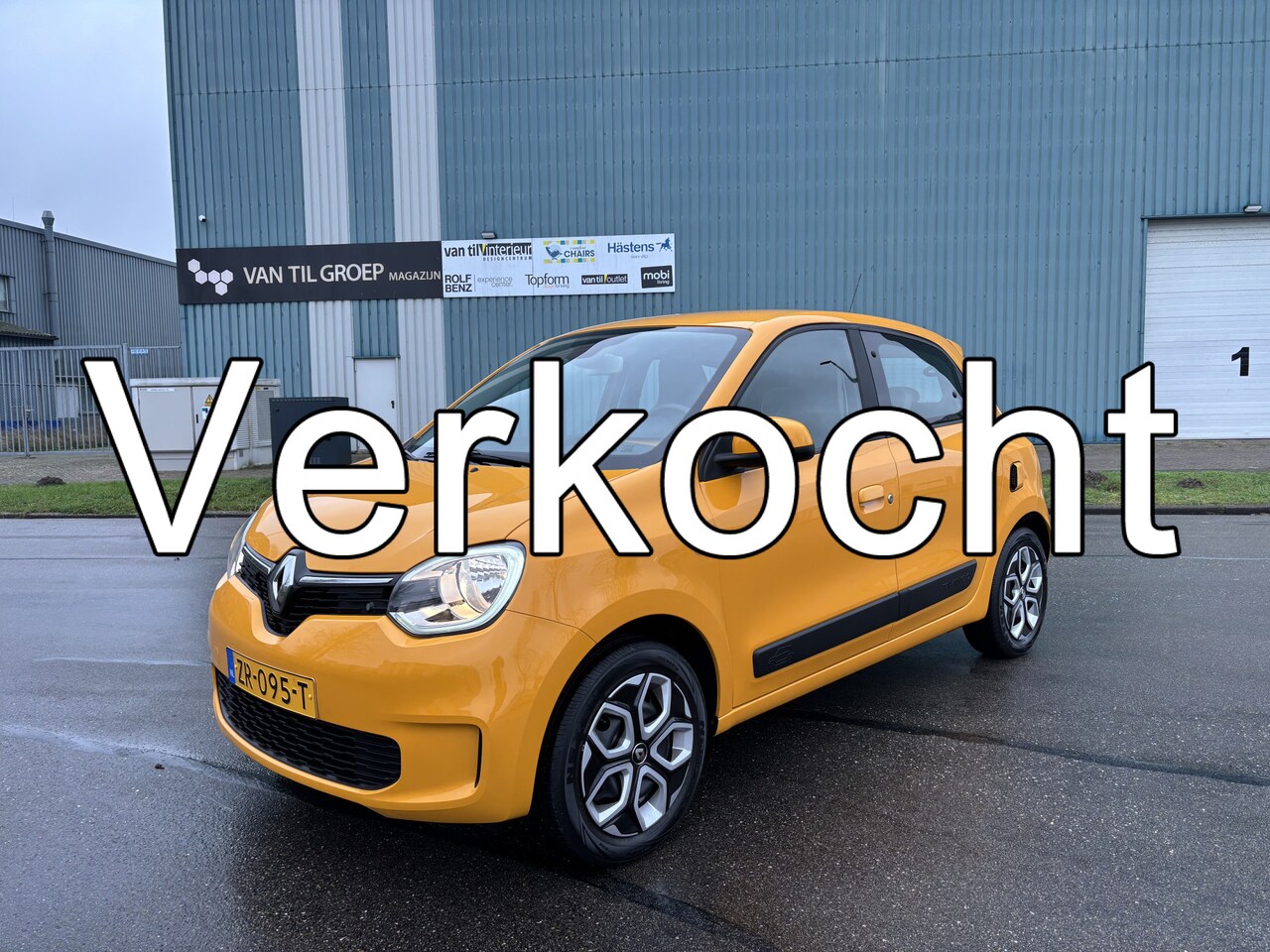Renault Twingo - 1.0i SCe Collection 75 PK. Slechts 13.000 KM !!! Gewoon een nieuwe auto !! - AutoWereld.nl