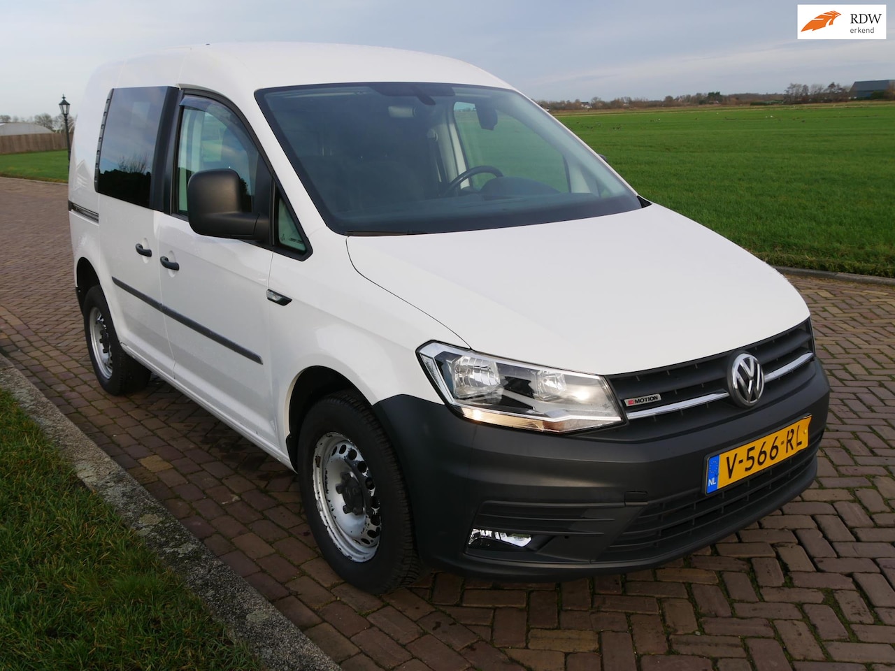 Volkswagen Caddy - 2.0 TDI L1H1 BMT 4Motion Comfortline AC ** 8999 EX BTW ** - AutoWereld.nl