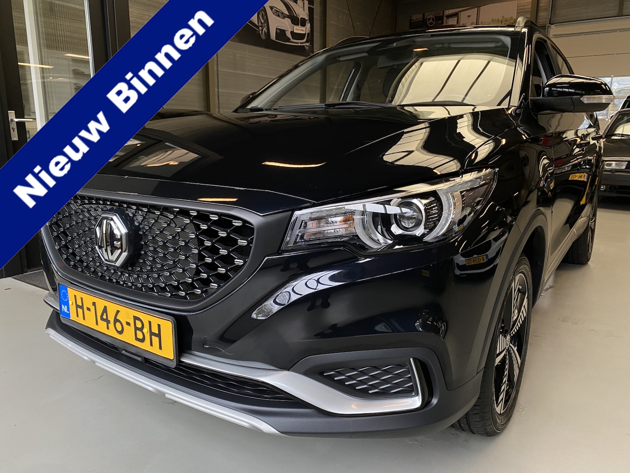 MG ZS - Luxury 45 kWh ACC, Camera, Pano, Carplay - AutoWereld.nl