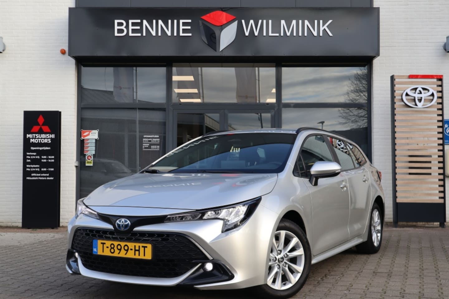 Toyota Corolla Touring Sports - Hybrid 140 Active | Carplay | All Seasons - AutoWereld.nl