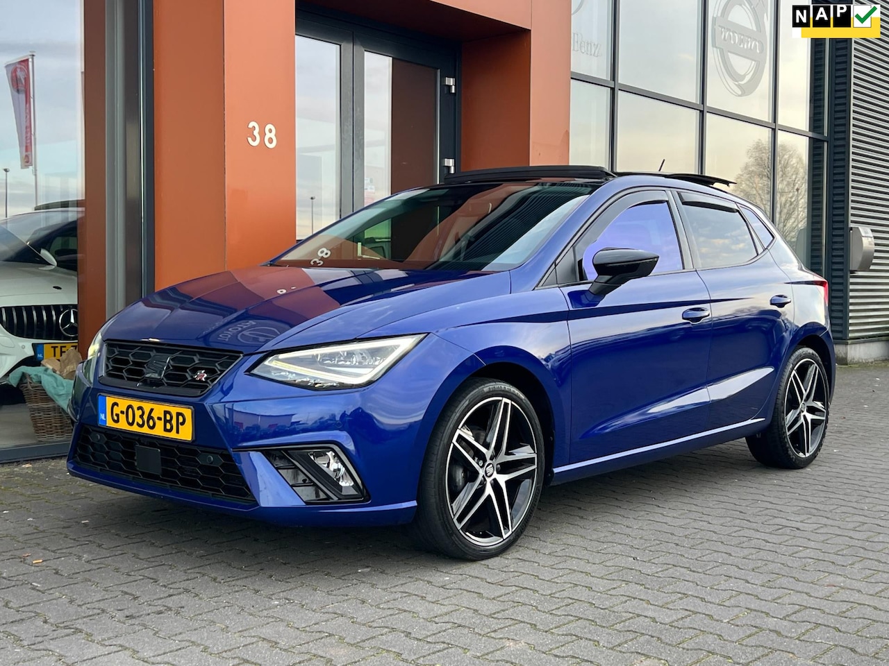 SEAT Ibiza - 1.0 TSI FR Business Intense|Virtual|Pano|Carplay - AutoWereld.nl