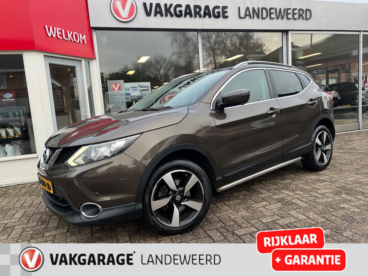 Nissan Qashqai - 1.6 Connect Edition 1.6 Connect Edition, Navi, Pano, Trekhaak, Rijklaar! - AutoWereld.nl